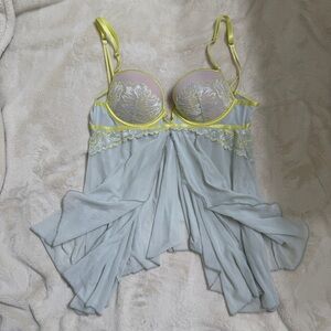 auden-  light blue and yellow lingerie open front top